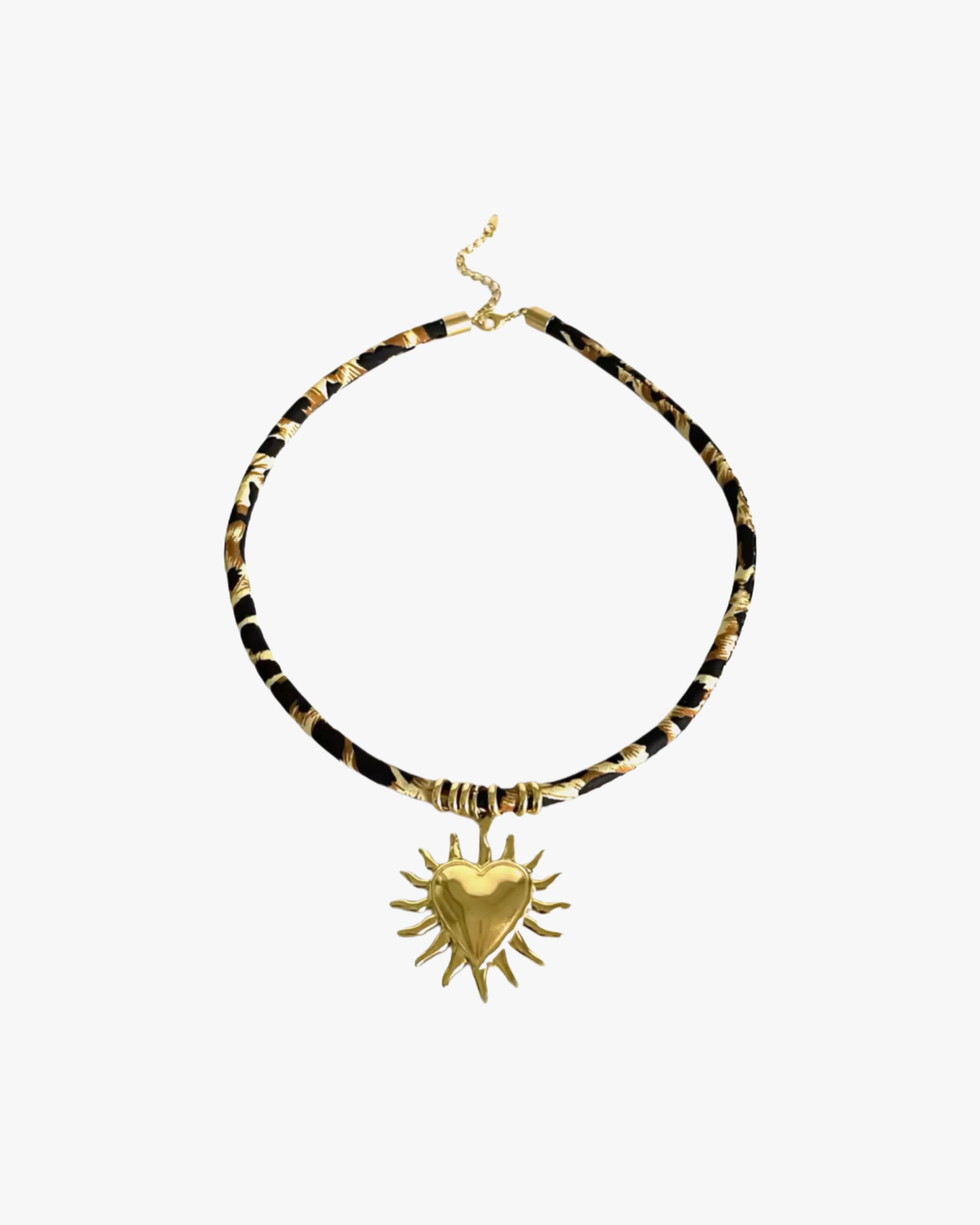 AMORE MIO NECKLACE