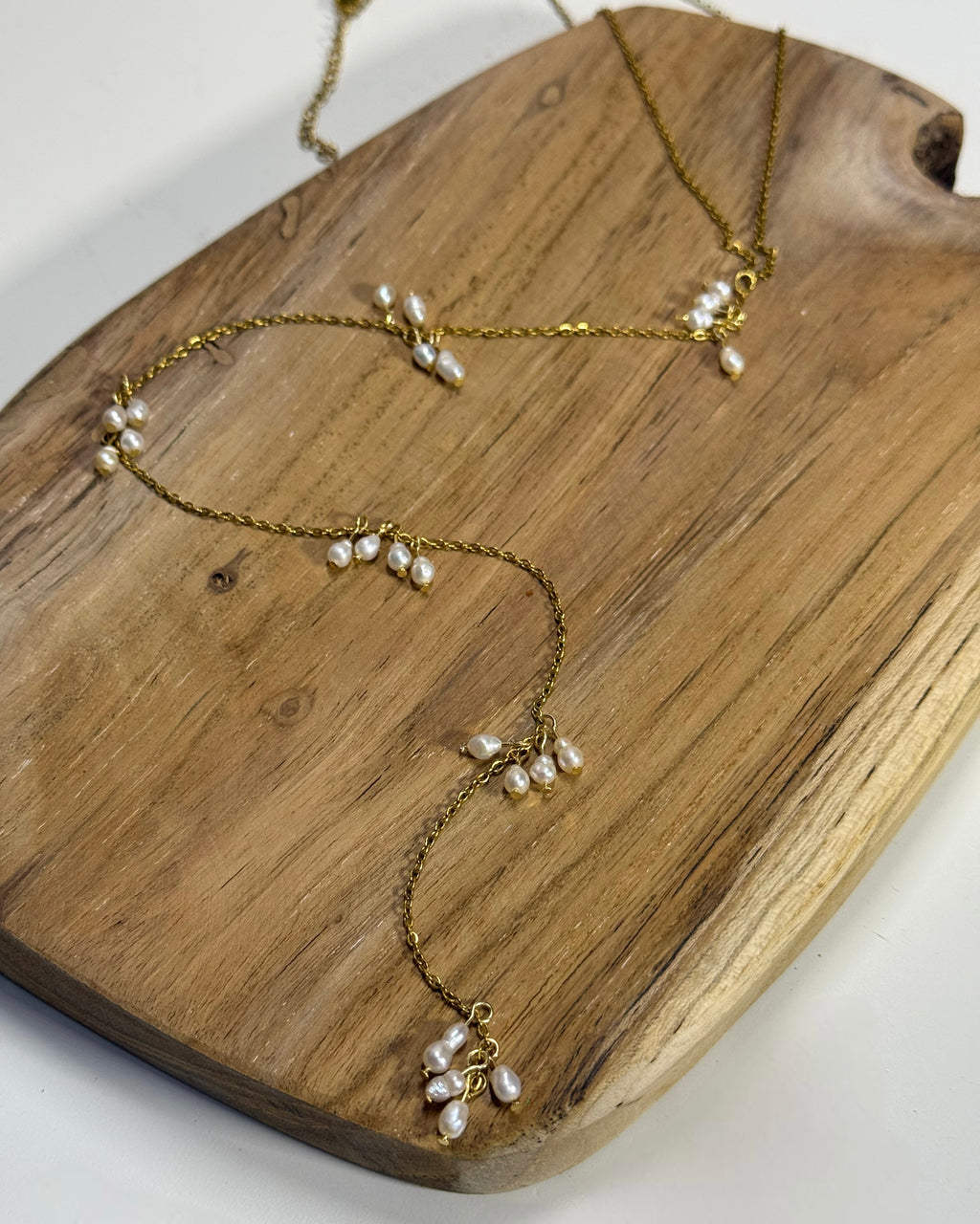 PEARL LINE NECKLACE